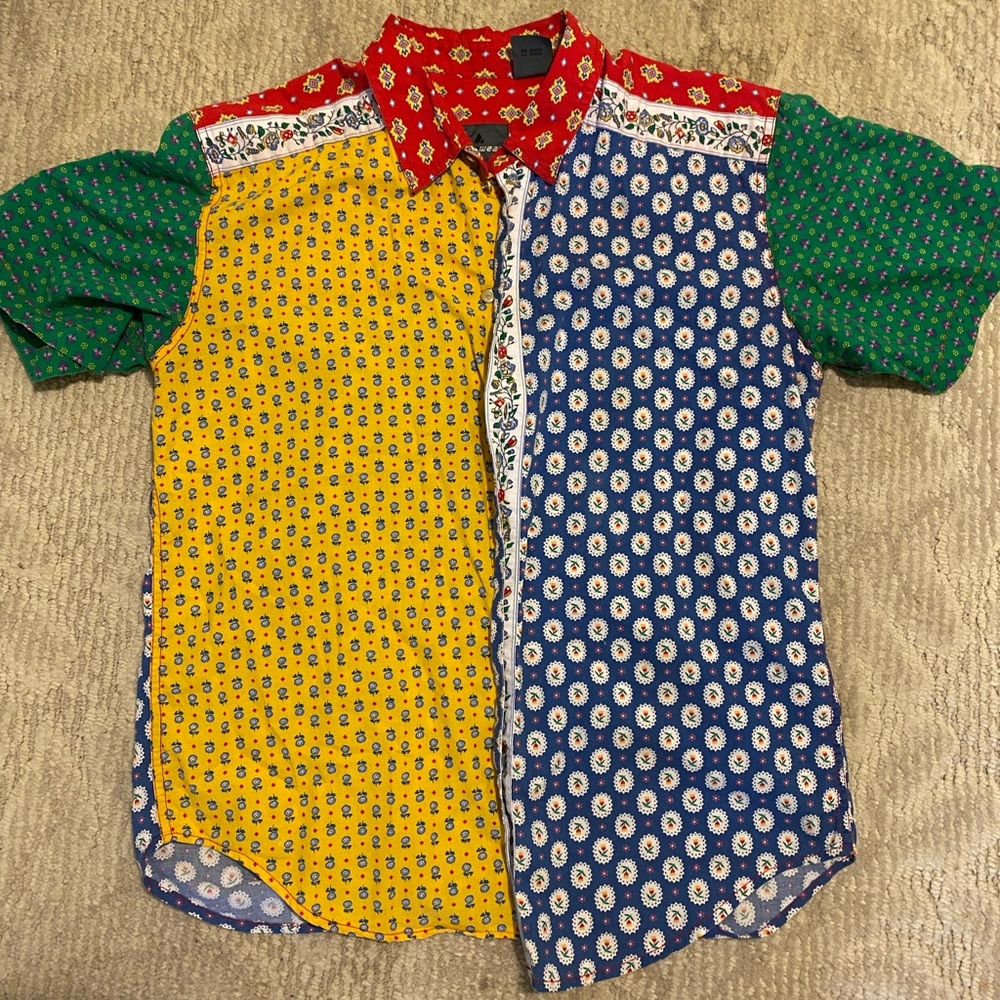 Vintage Lizwear colorful button up shirt